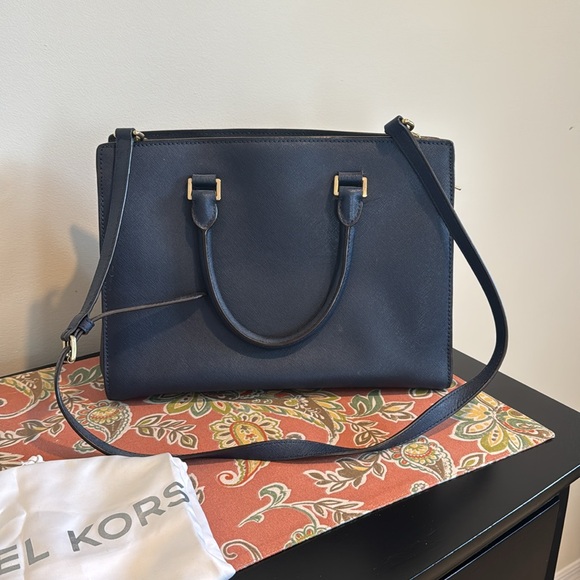 Michael Kors Navy Blue Tote - Picture 2 of 4